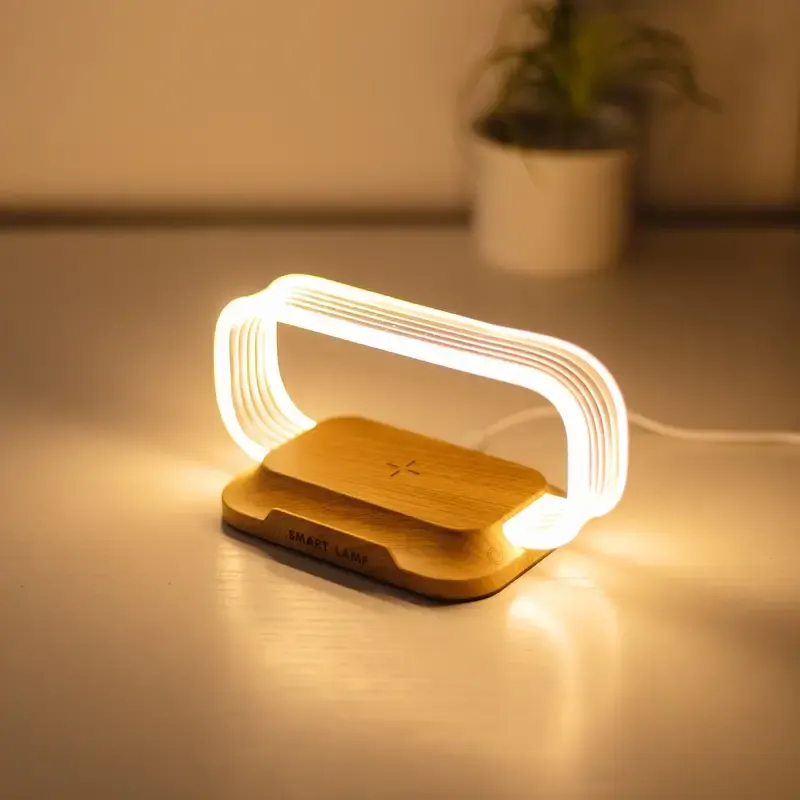 Chi Charging Lamp