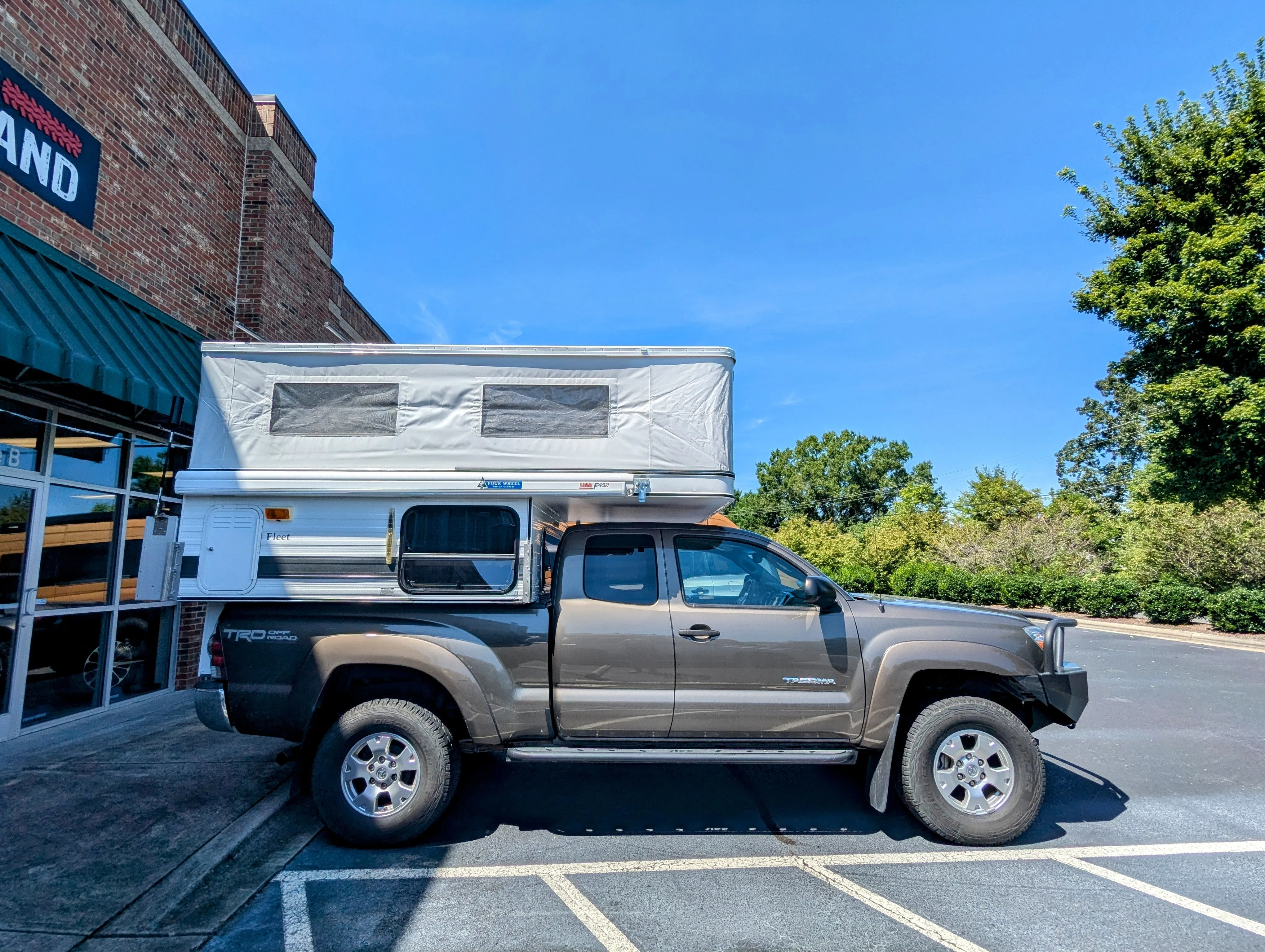 Customer Classified: Used 2013 Front Dinette Fleet Four Wheel Camper