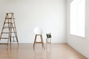 Ergonomic Leather Table