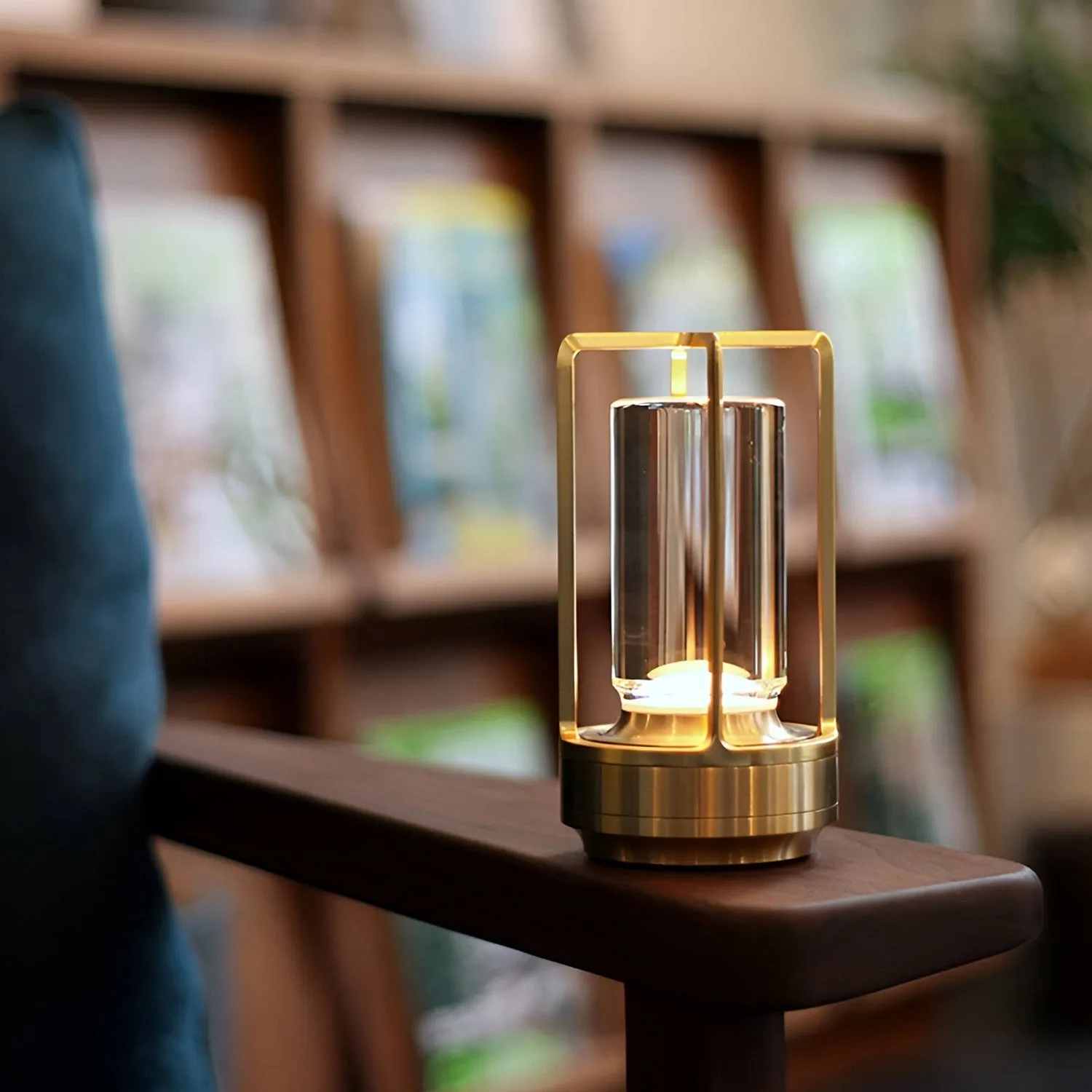 INDOOR & OUTDOOR Battery Rechargeable Table Lamp