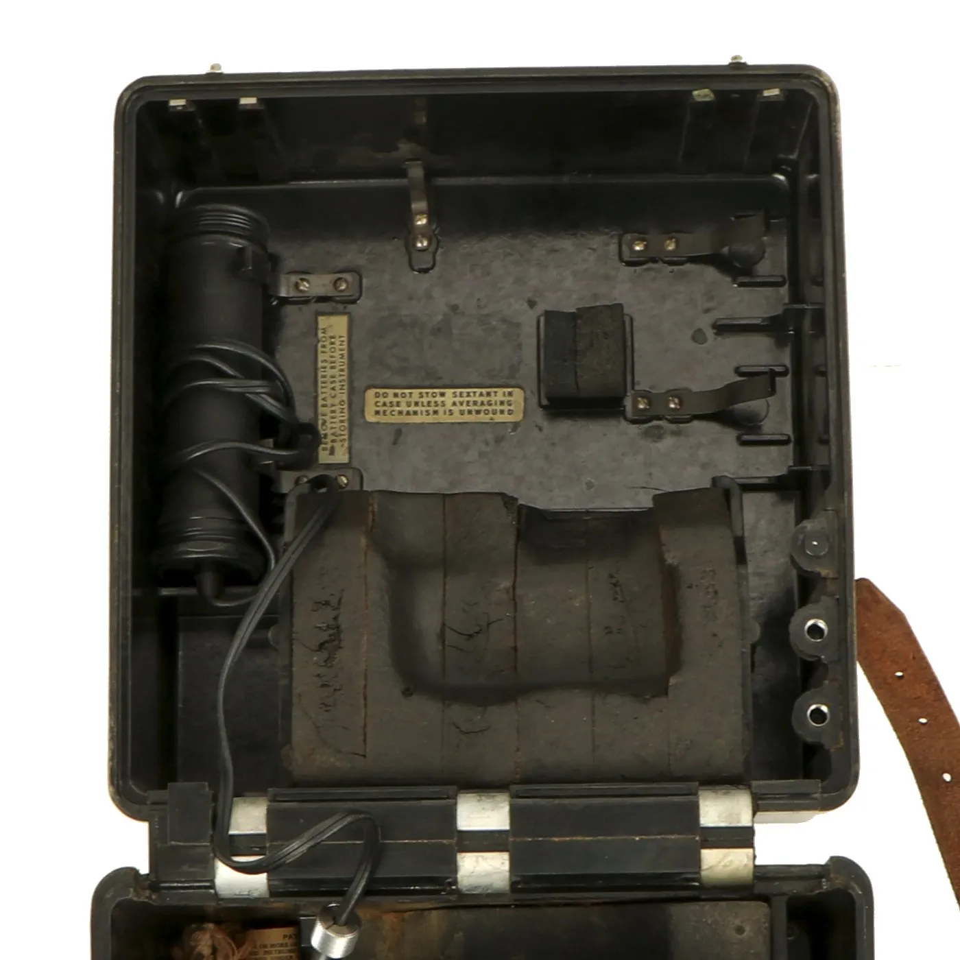 Original U.S. WWII USAAF Bomber Bubble Sextant AN-5851-1 in Bakelite Transit Case - Dated 1944