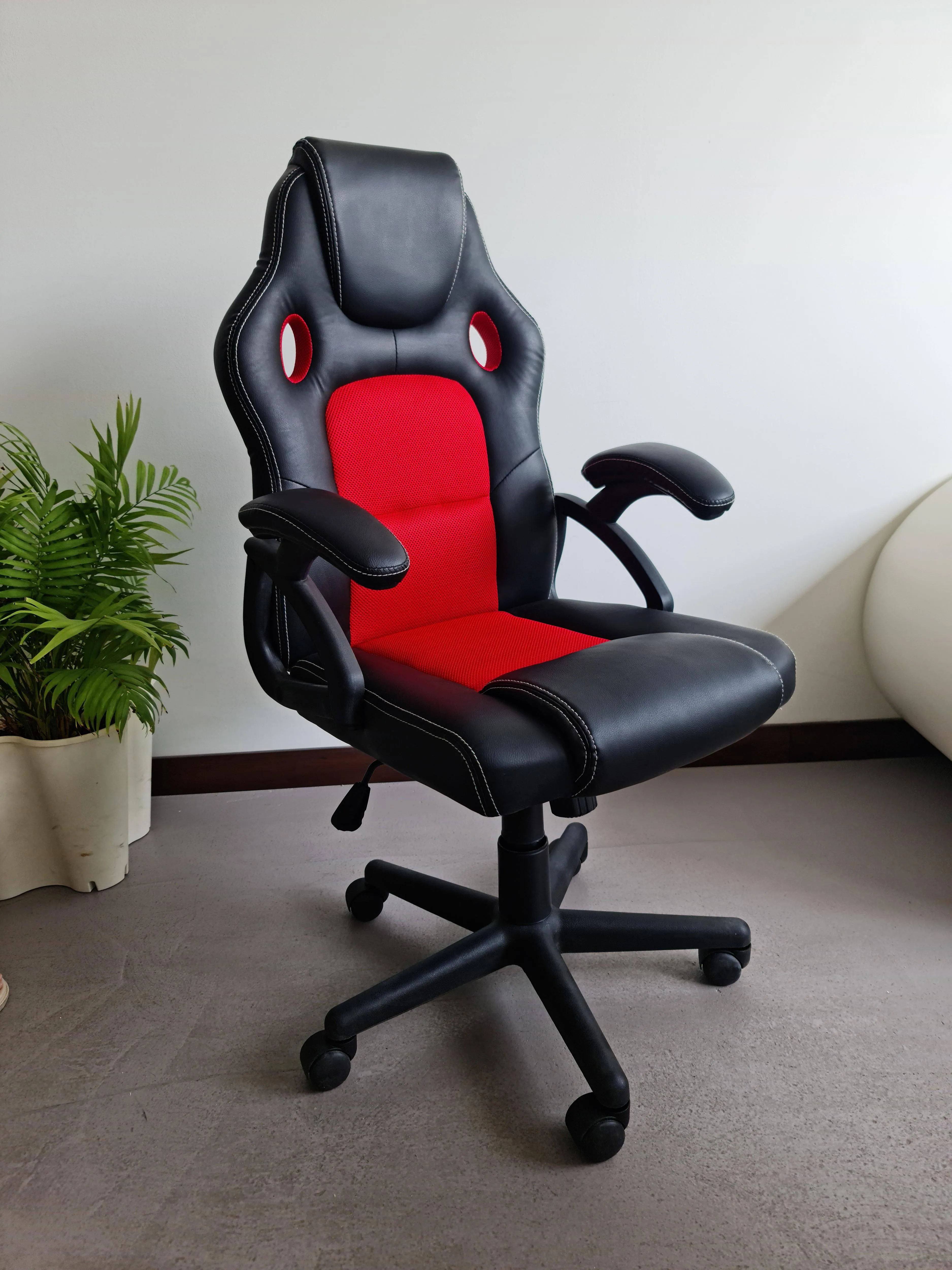 Pro Gaming Chair - Adjustable High Back, PC Office PU Leather, Ergonomic Design, Comfortable Armrest and Headrest