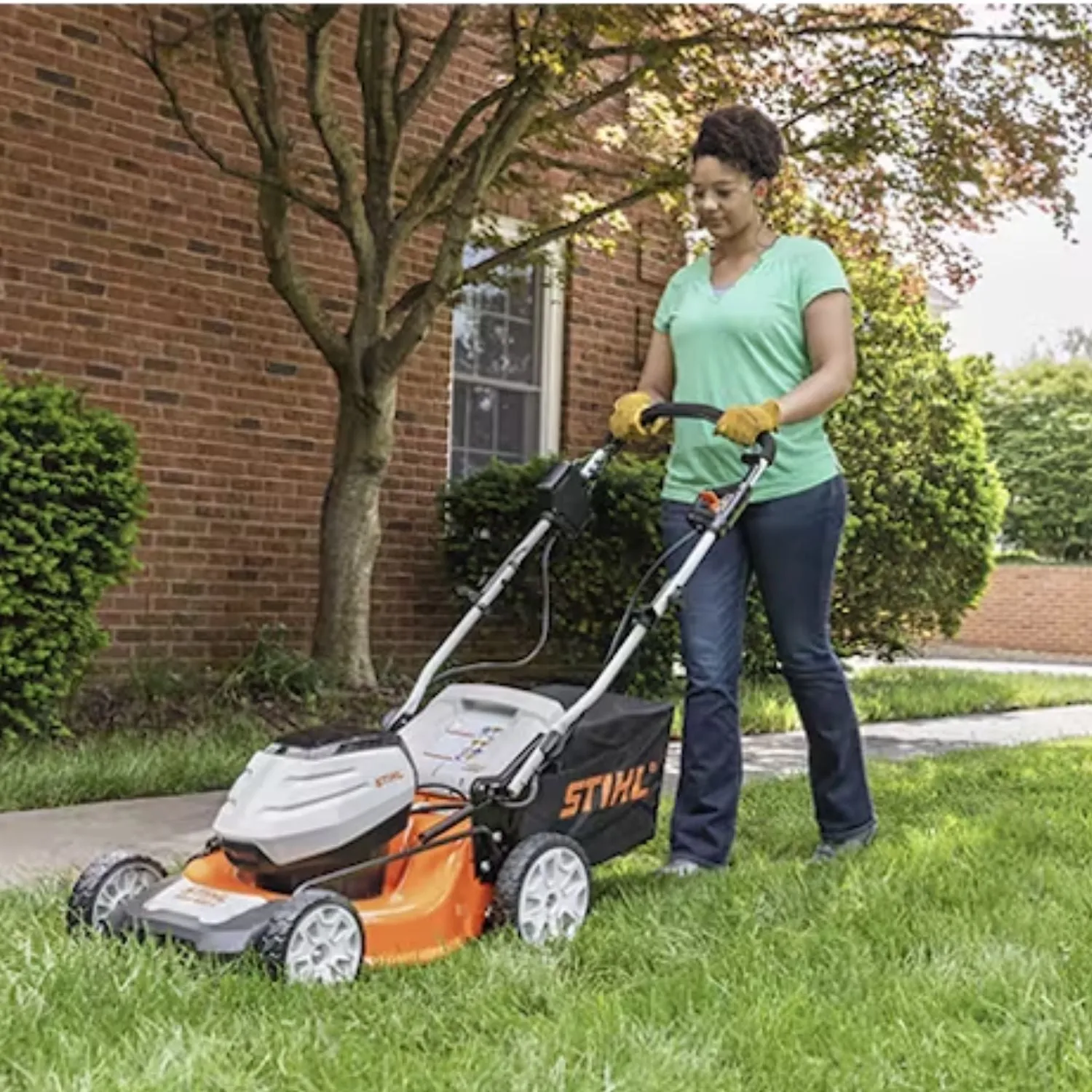 STIHL RMA 460 V Self Propelled Lawn Mower